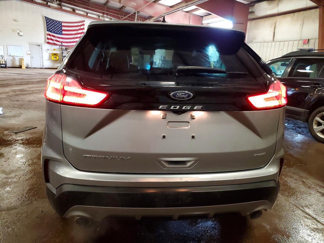 2022 Ford Edge Titanium - Фото 6