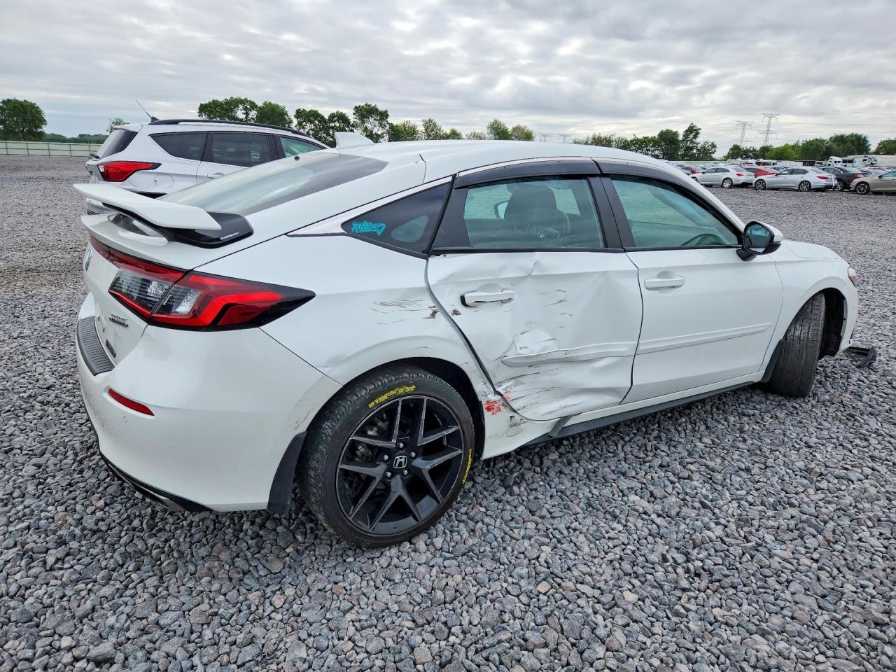 2024 Honda Civic Sport Touring - Image 3