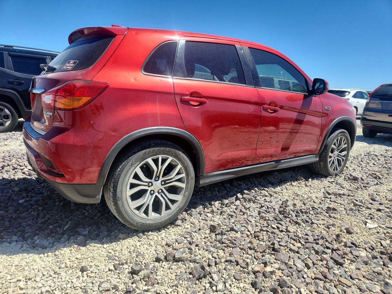 2019 Mitsubishi Outlander Sport Es - Фото 3