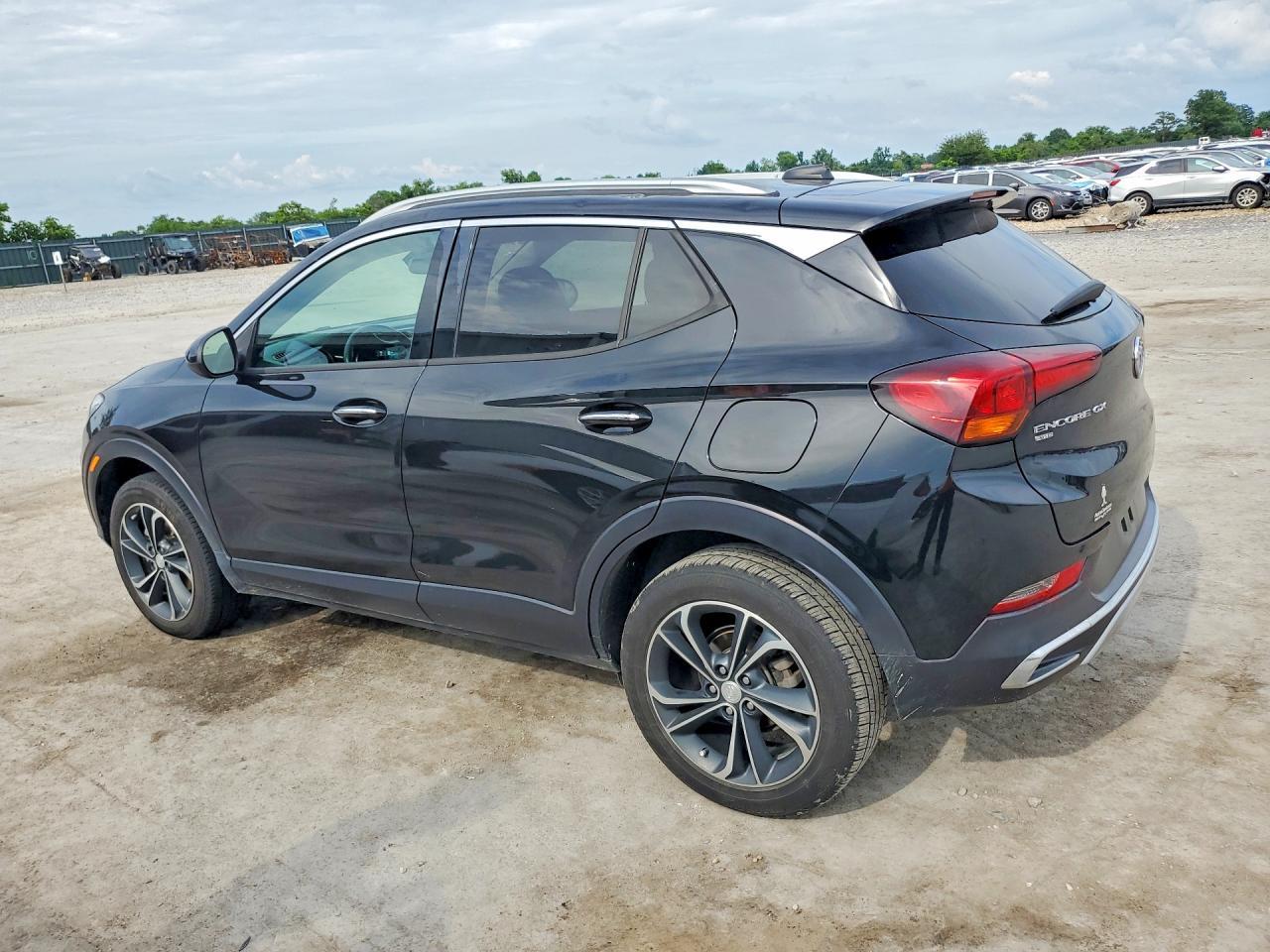 2021 Buick Encore Gx Essence - Image 2