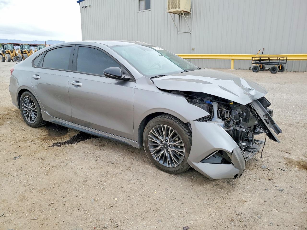 2023 Kia Forte Gt Line - Фото 4
