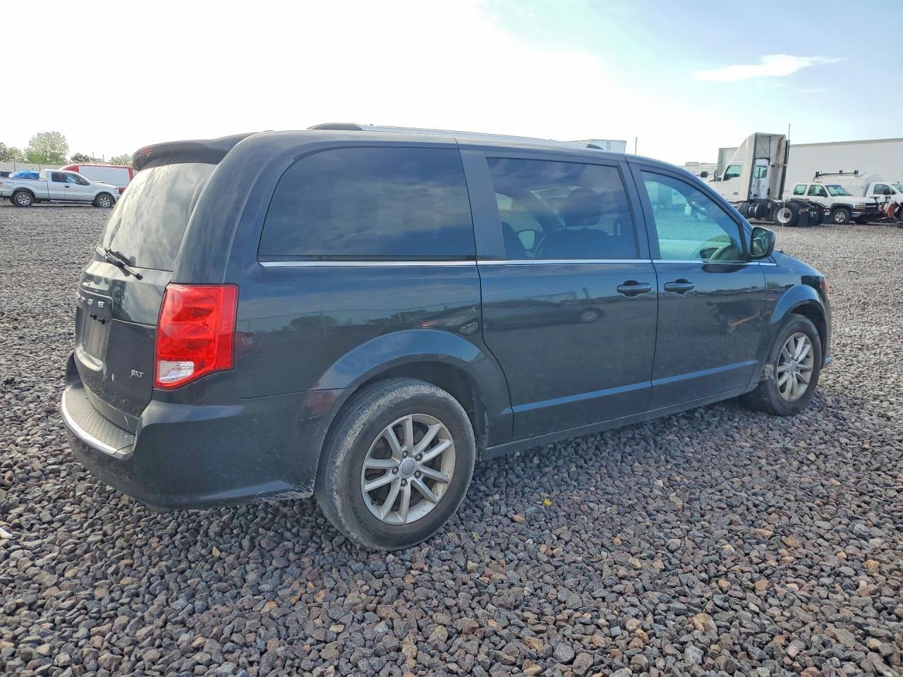 2020 Dodge Grand Caravan Sxt - Фото 3