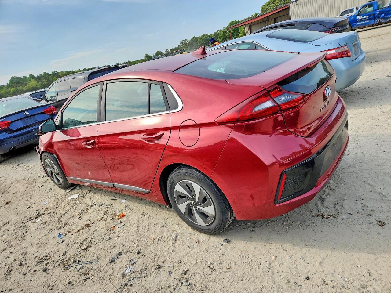 2019 Hyundai Ioniq Sel - Image 2