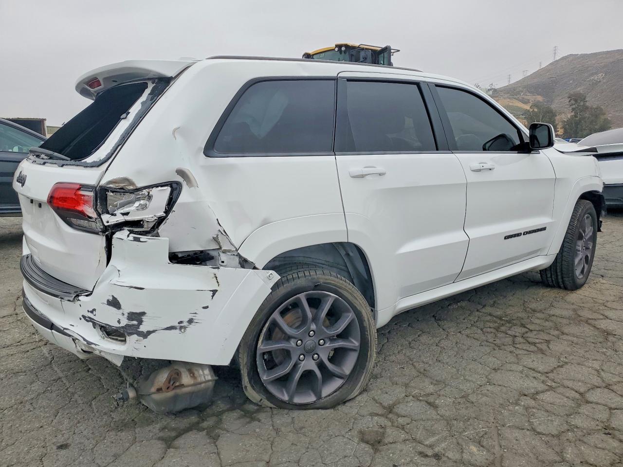 2020 Jeep Grand Cherokee Overland - Фото 3