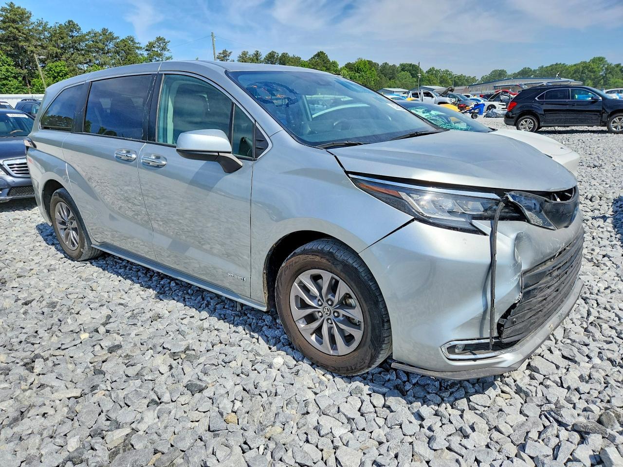 2021 Toyota Sienna Xle - Фото 4