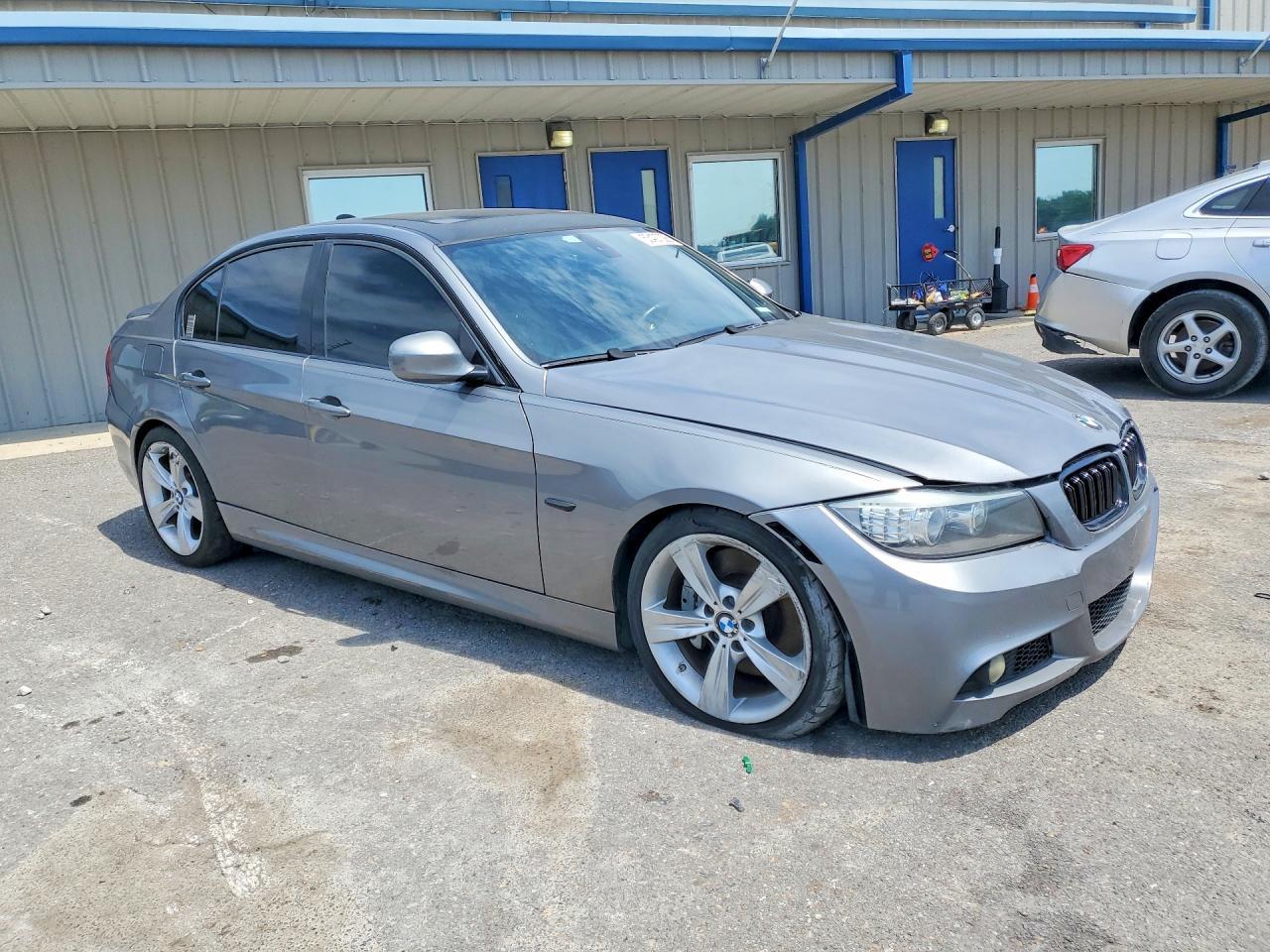 2009 BMW 335 I - Фото 4