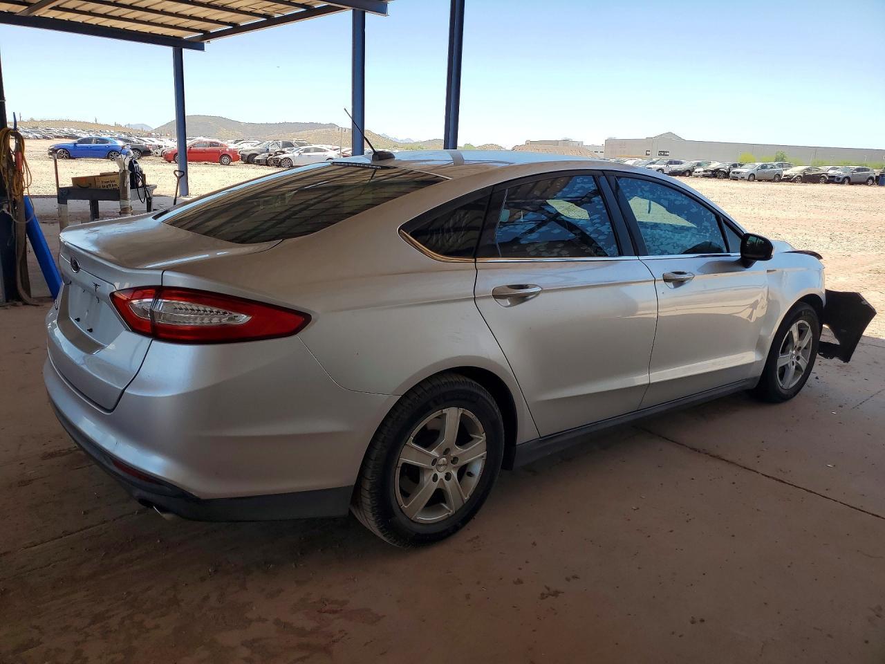 2013 Ford Fusion S - Фото 3
