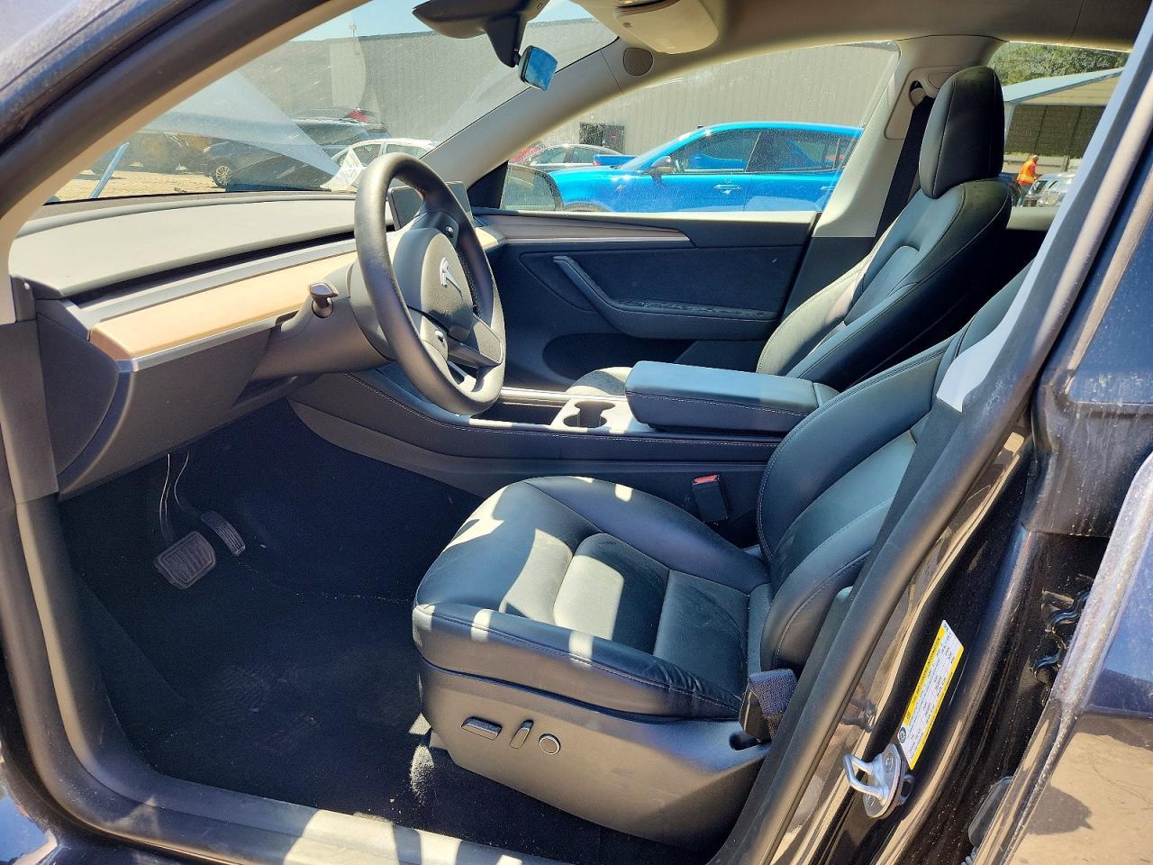2024 Tesla Model Y - Image 7