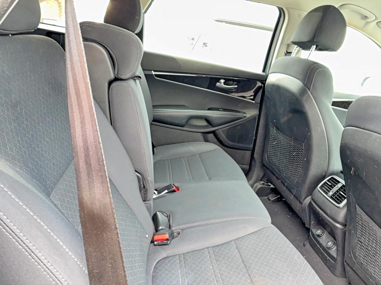2018 Kia Sorento Lx - Image 6