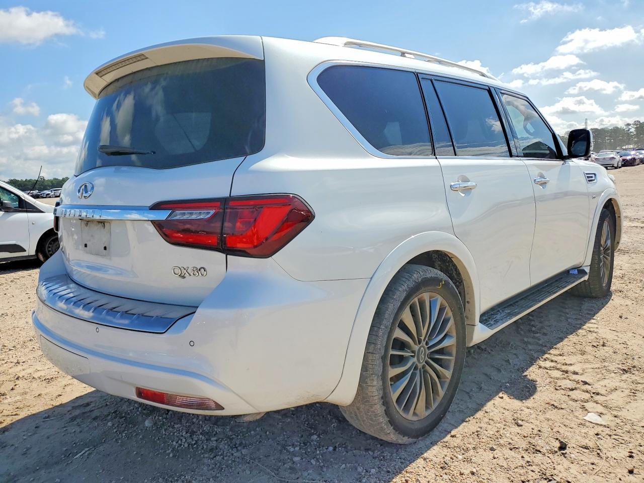 2019 Infiniti Qx80 Luxe - Image 3