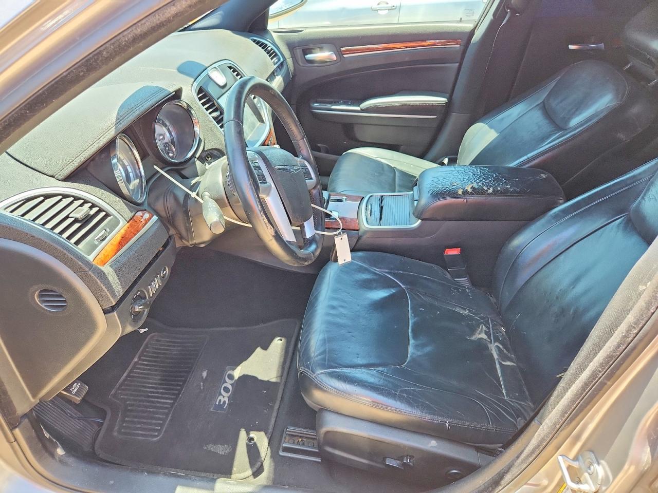 2014 Chrysler 300 - Фото 7