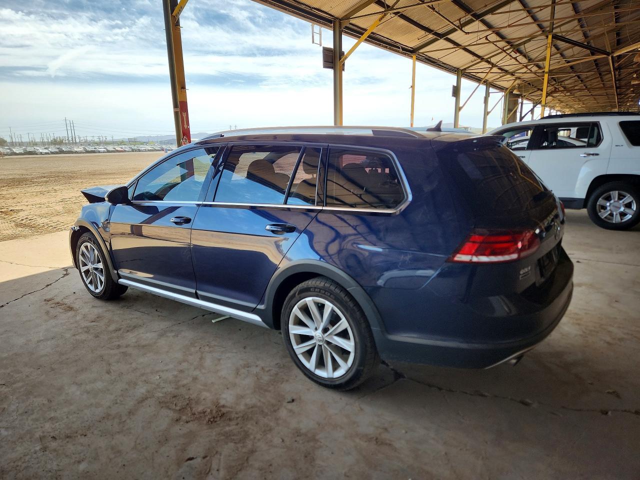 2019 Volkswagen Golf Alltrack S - Фото 2