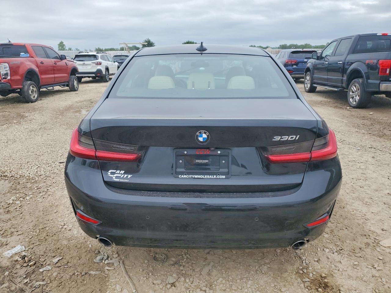 2021 BMW 330I - Фото 6