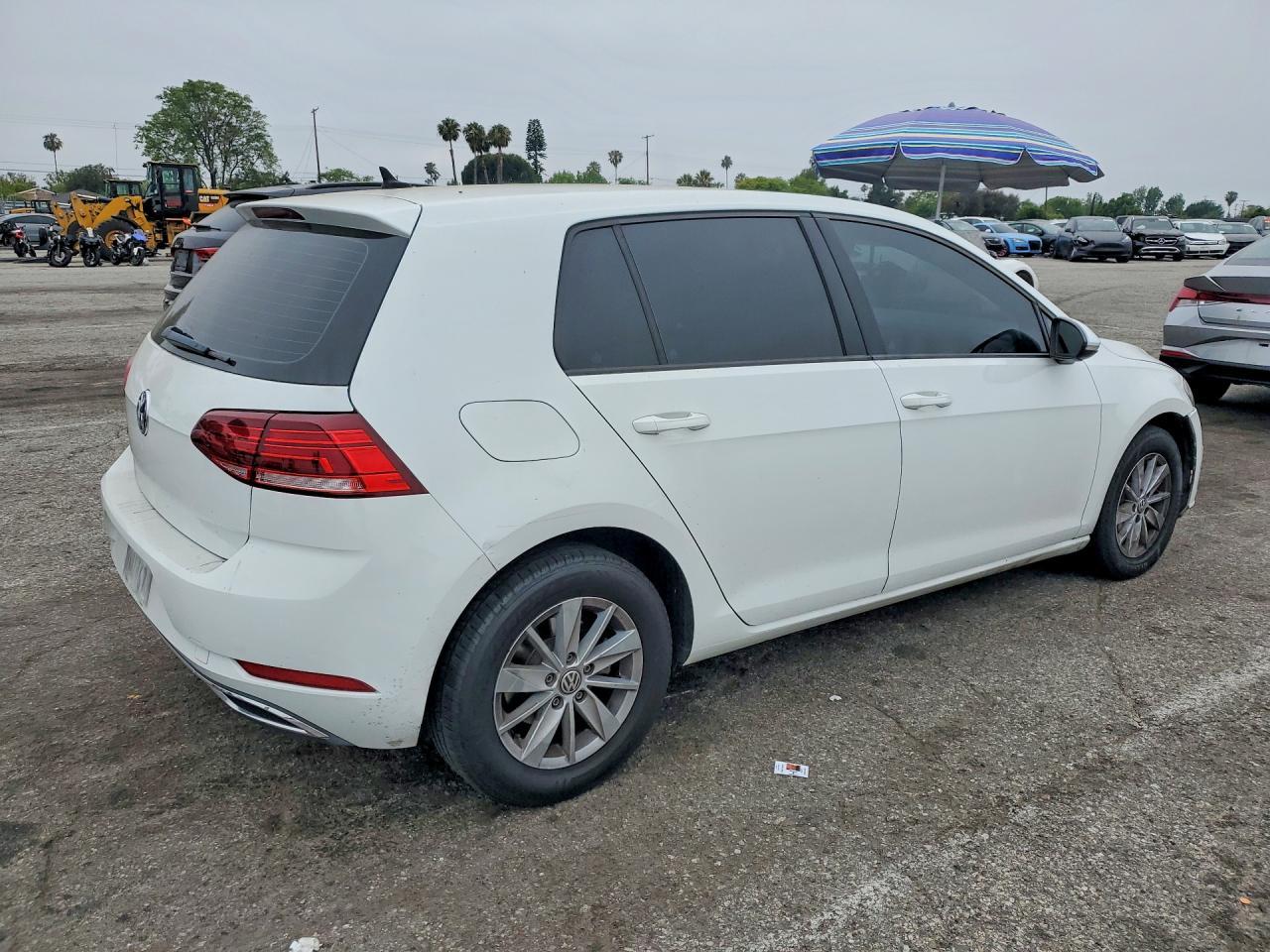 2019 Volkswagen Golf S - Фото 3