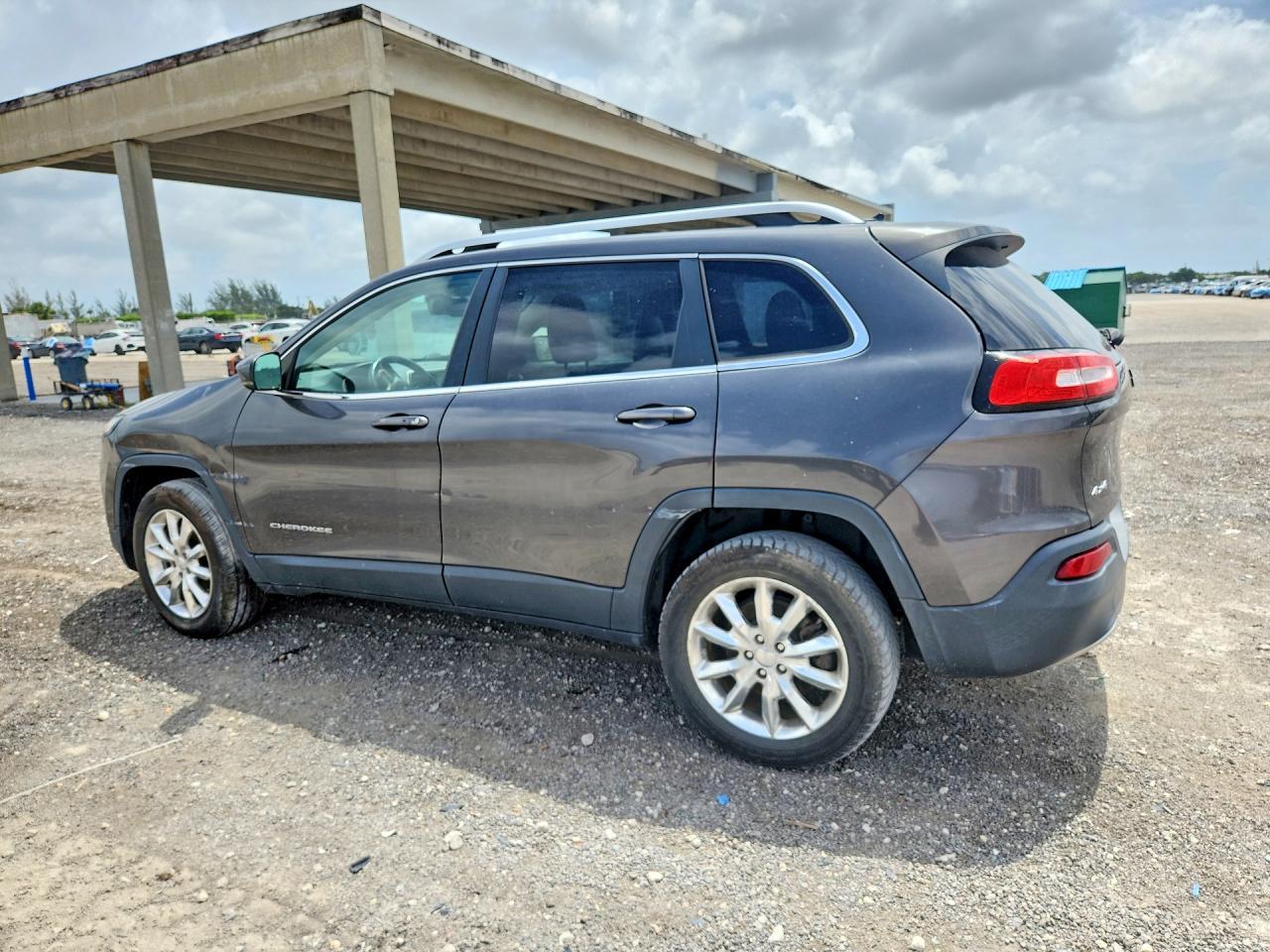 2015 Jeep Cherokee Limited - Фото 2
