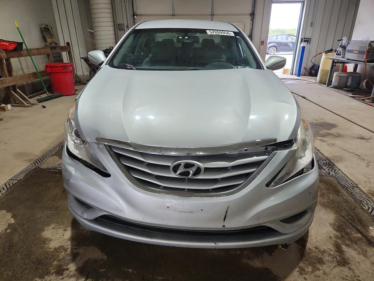 2012 Hyundai Sonata Gls - Image 5