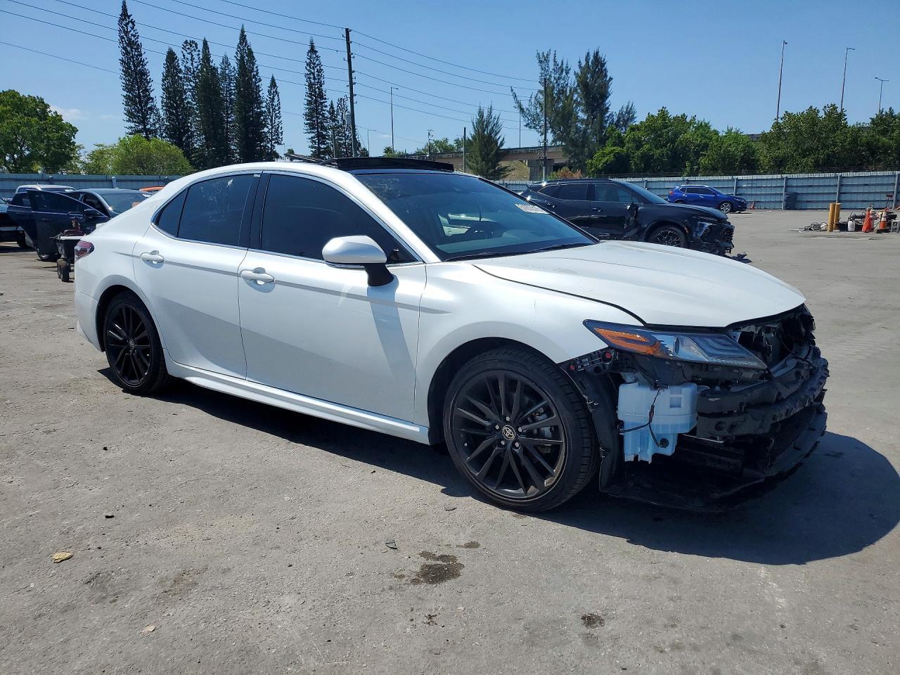 2023 Toyota Camry Xse - Image 4