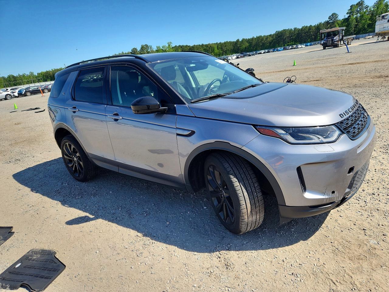 2023 Land Rover Discovery Sport Se - Image 4