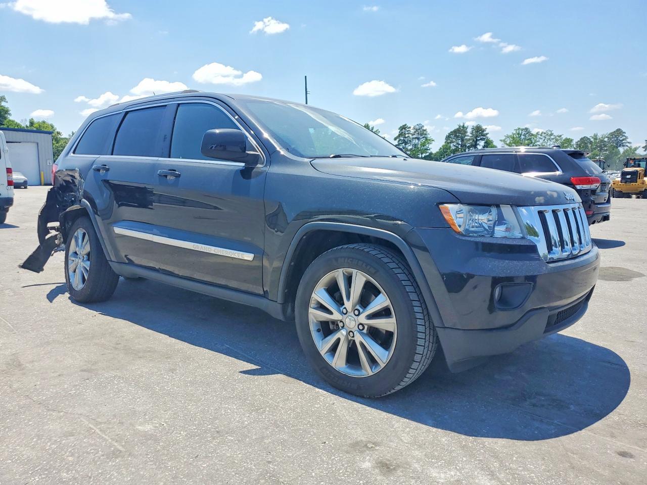 2012 Jeep Grand Cherokee Laredo - Image 7