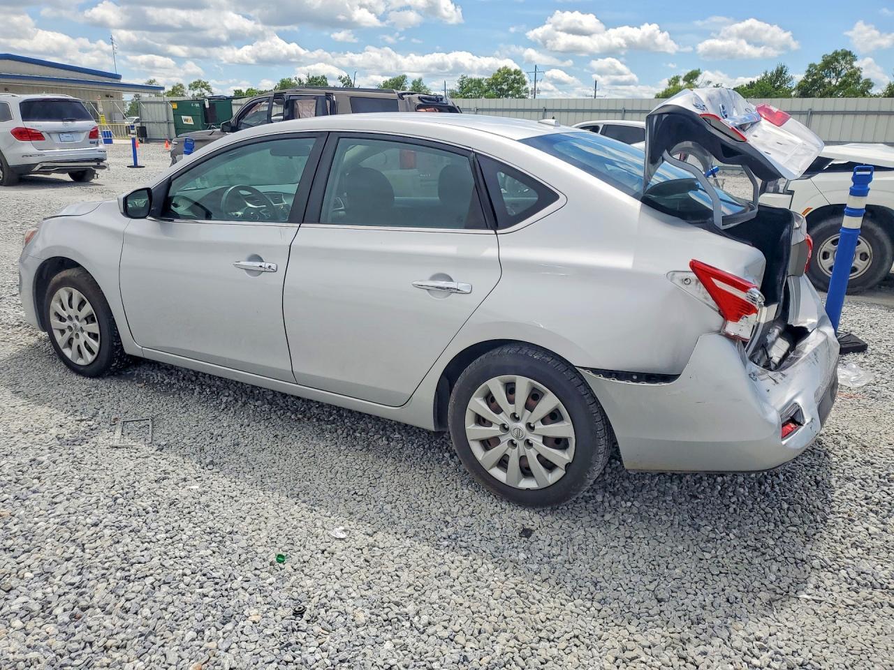 2016 Nissan Sentra S - Image 2
