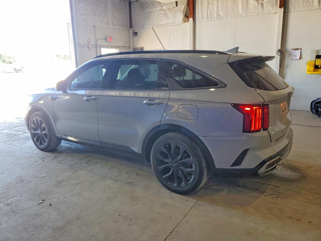2022 Kia Sorento Sx Prestige - Image 2