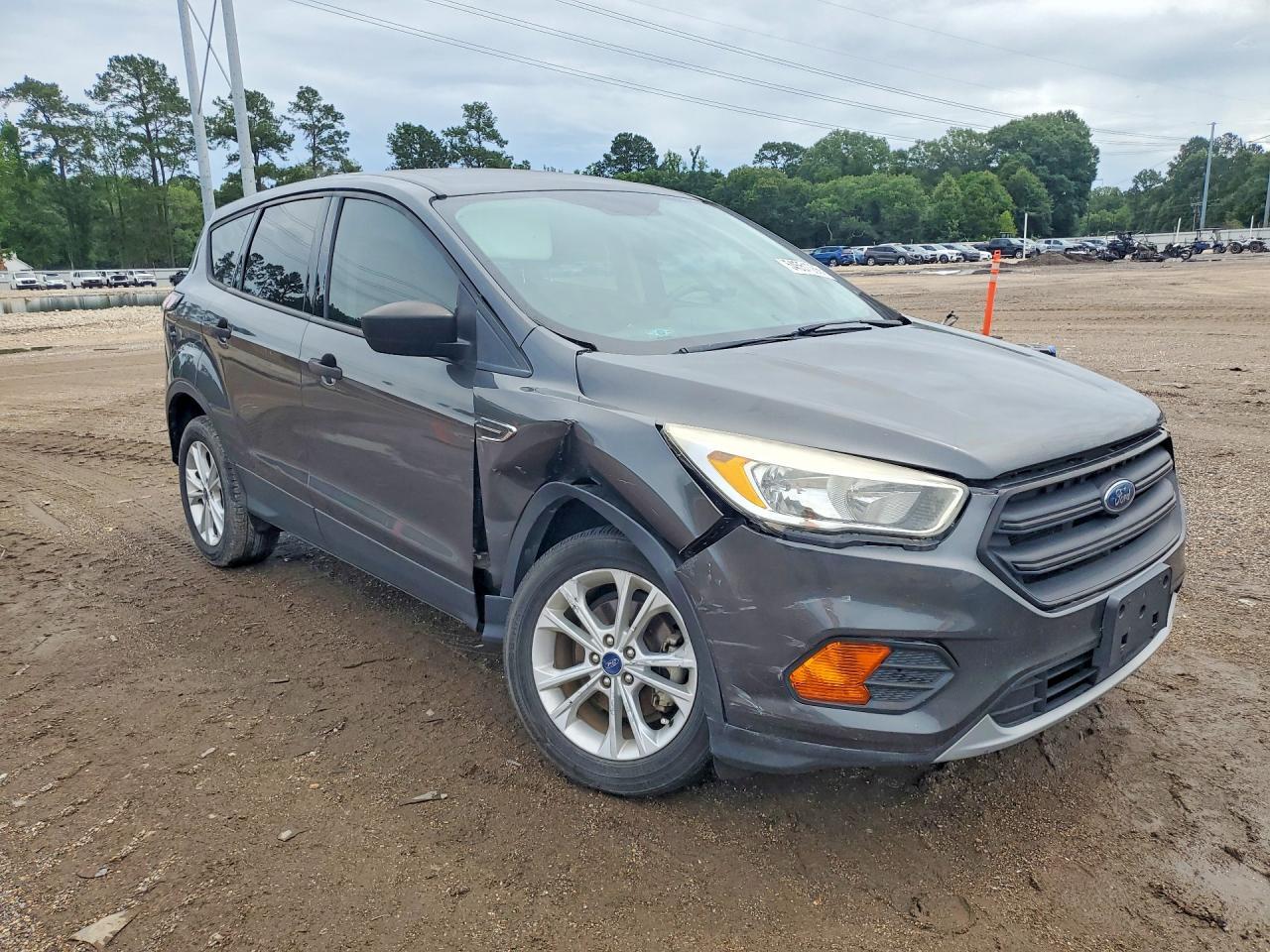 2017 Ford Escape S - Image 4