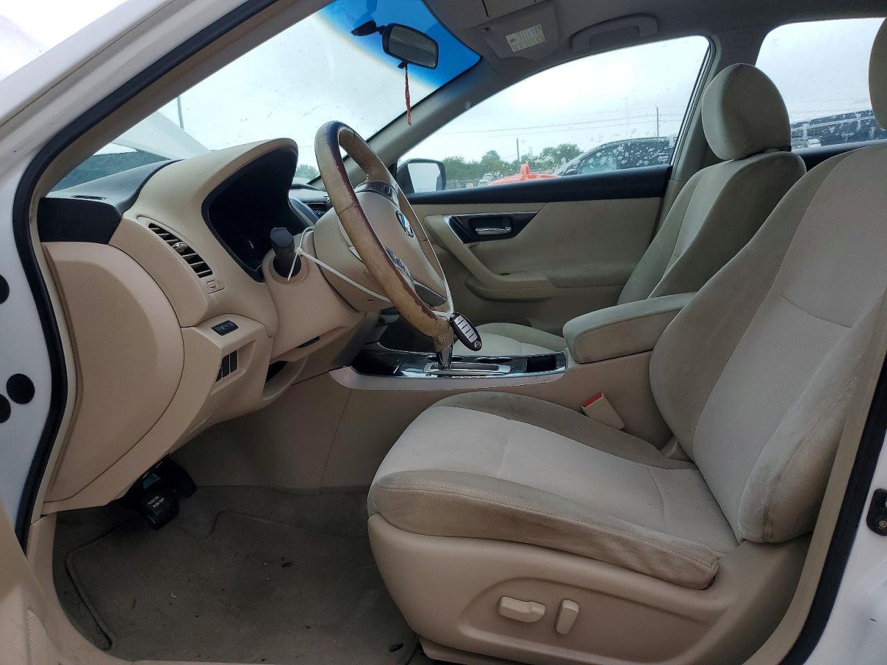 2013 Nissan Altima - Фото 7
