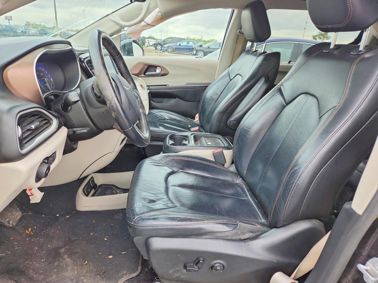 2018 Chrysler Pacifica Touring L - Фото 7