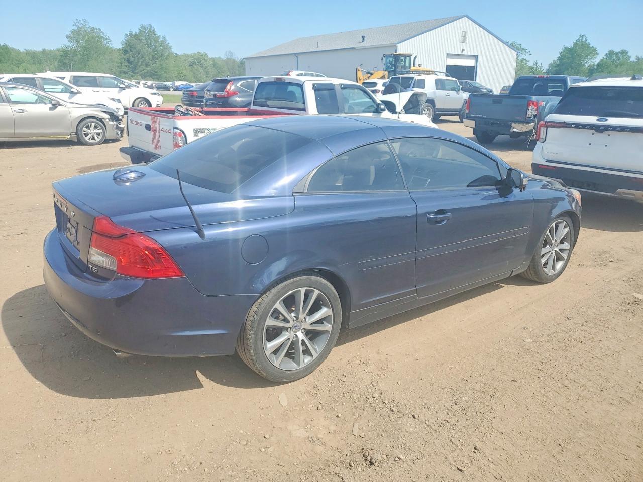 2012 Volvo C70 T5 - Image 3