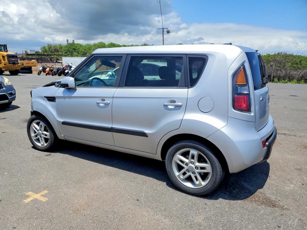 2011 Kia Soul + - Фото 2