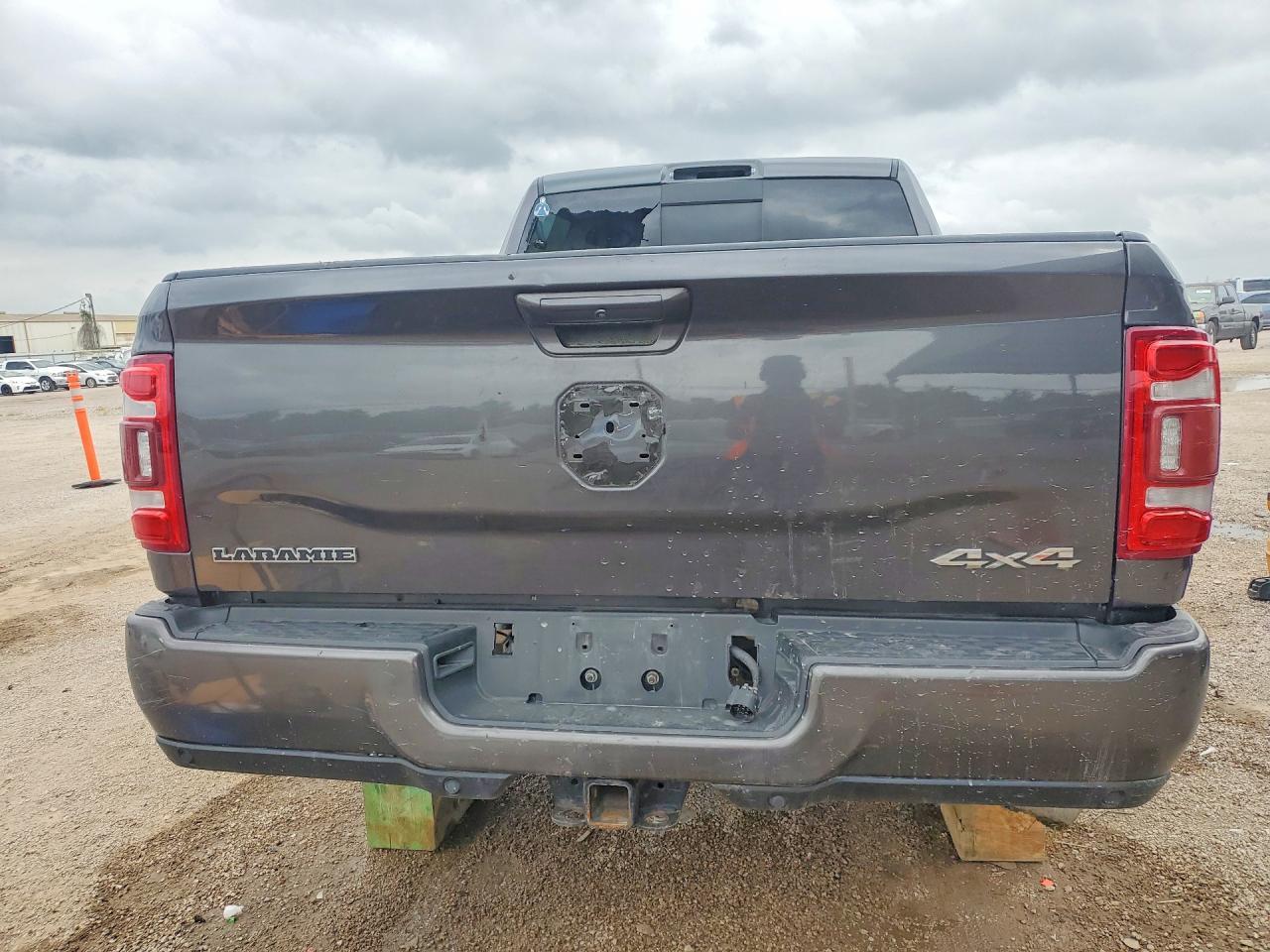 2022 Ram 2500 Laramie - Image 6