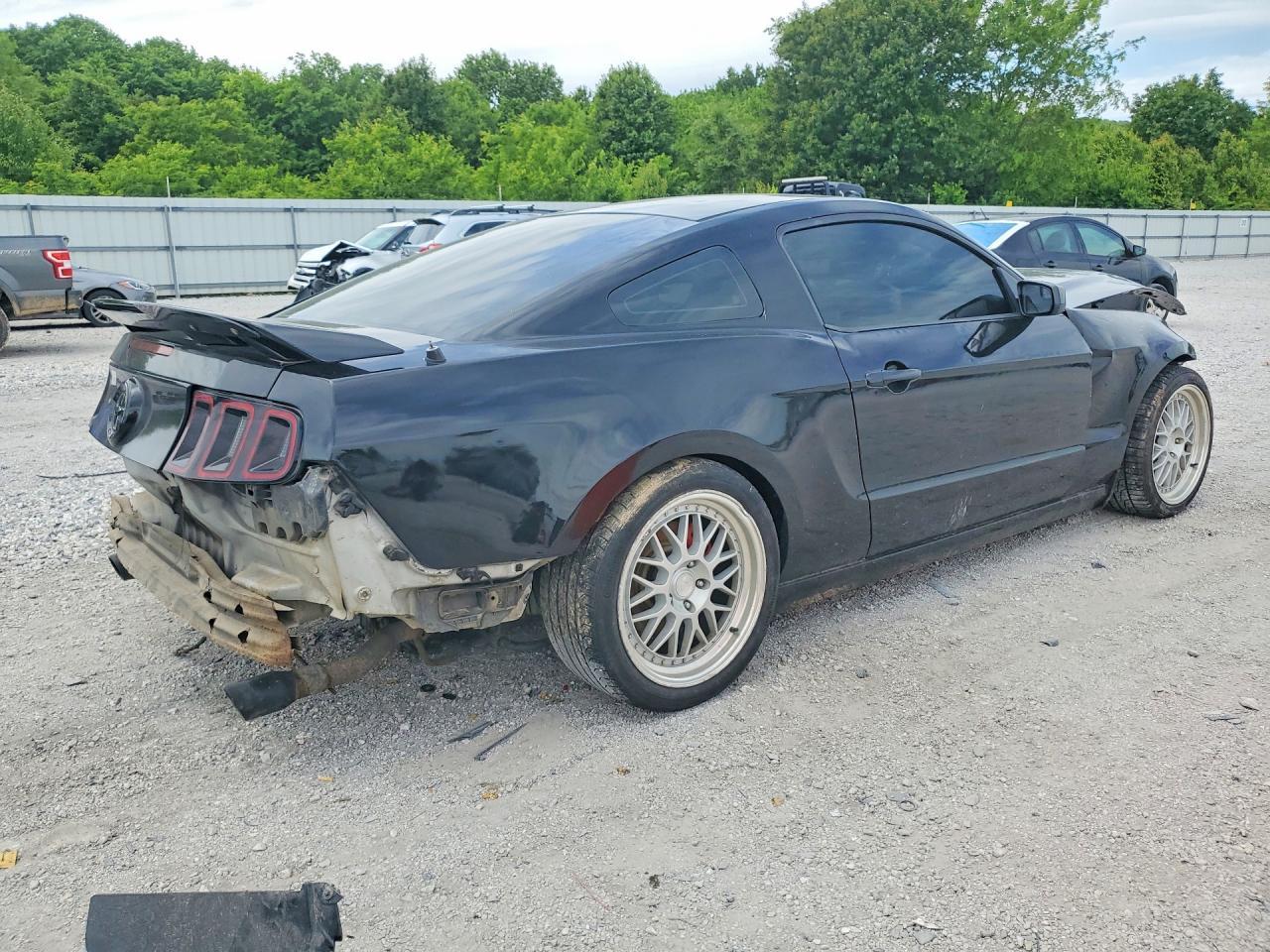 2013 Ford Mustang - Фото 3