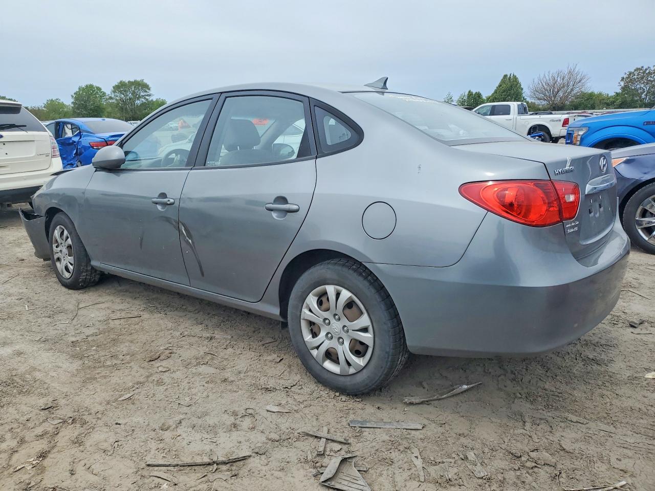 2010 Hyundai Elantra Gls - Image 2