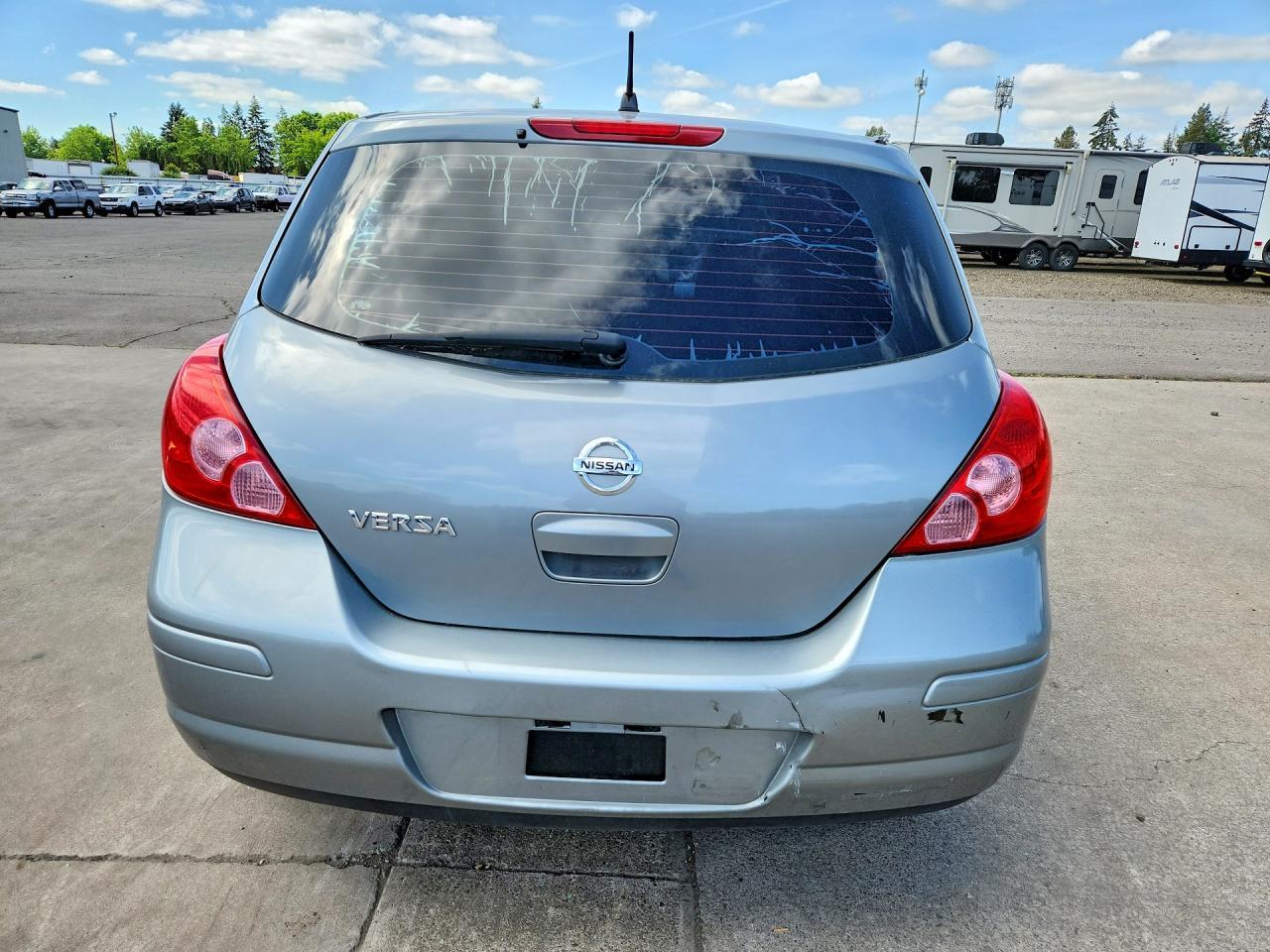 2009 Nissan Versa 1.8 S - Фото 6