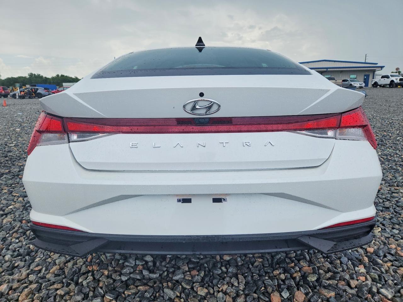 2022 Hyundai Elantra Sel - Image 6