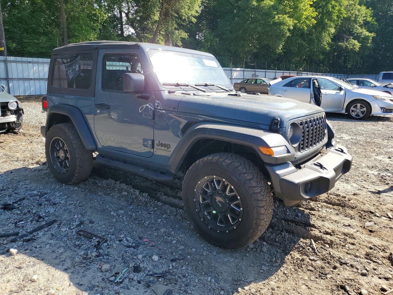 2025 Jeep Wrangler Sport - Image 4