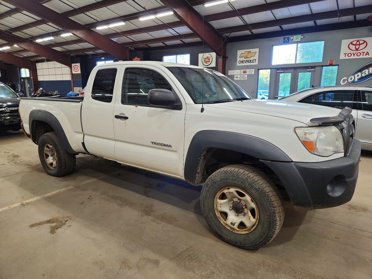2006 Toyota Tacoma Access Cab - Image 4