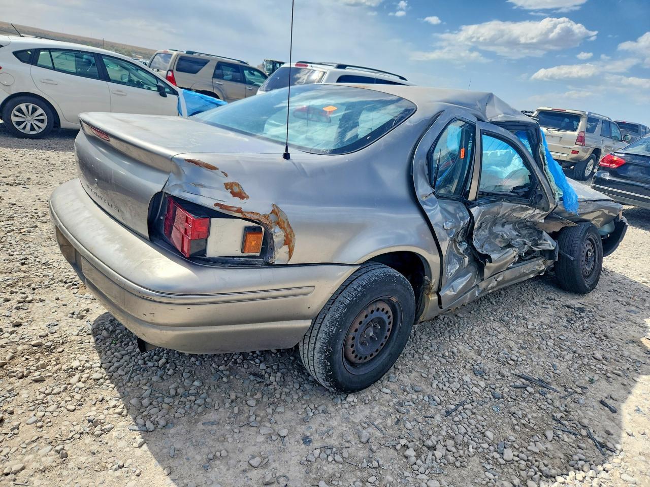 1999 Dodge Stratus - Image 3