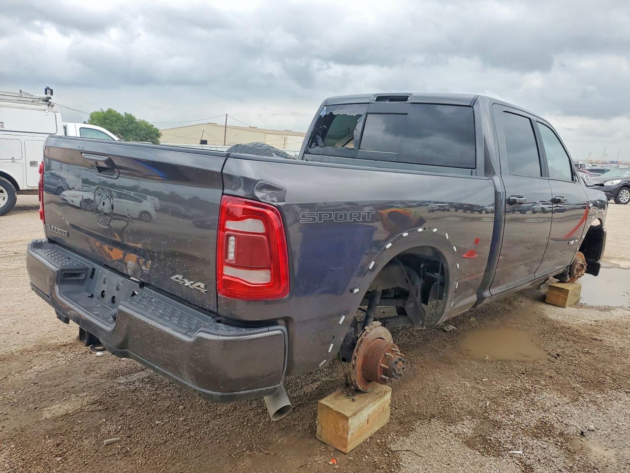 2022 Ram 2500 Laramie - Image 3