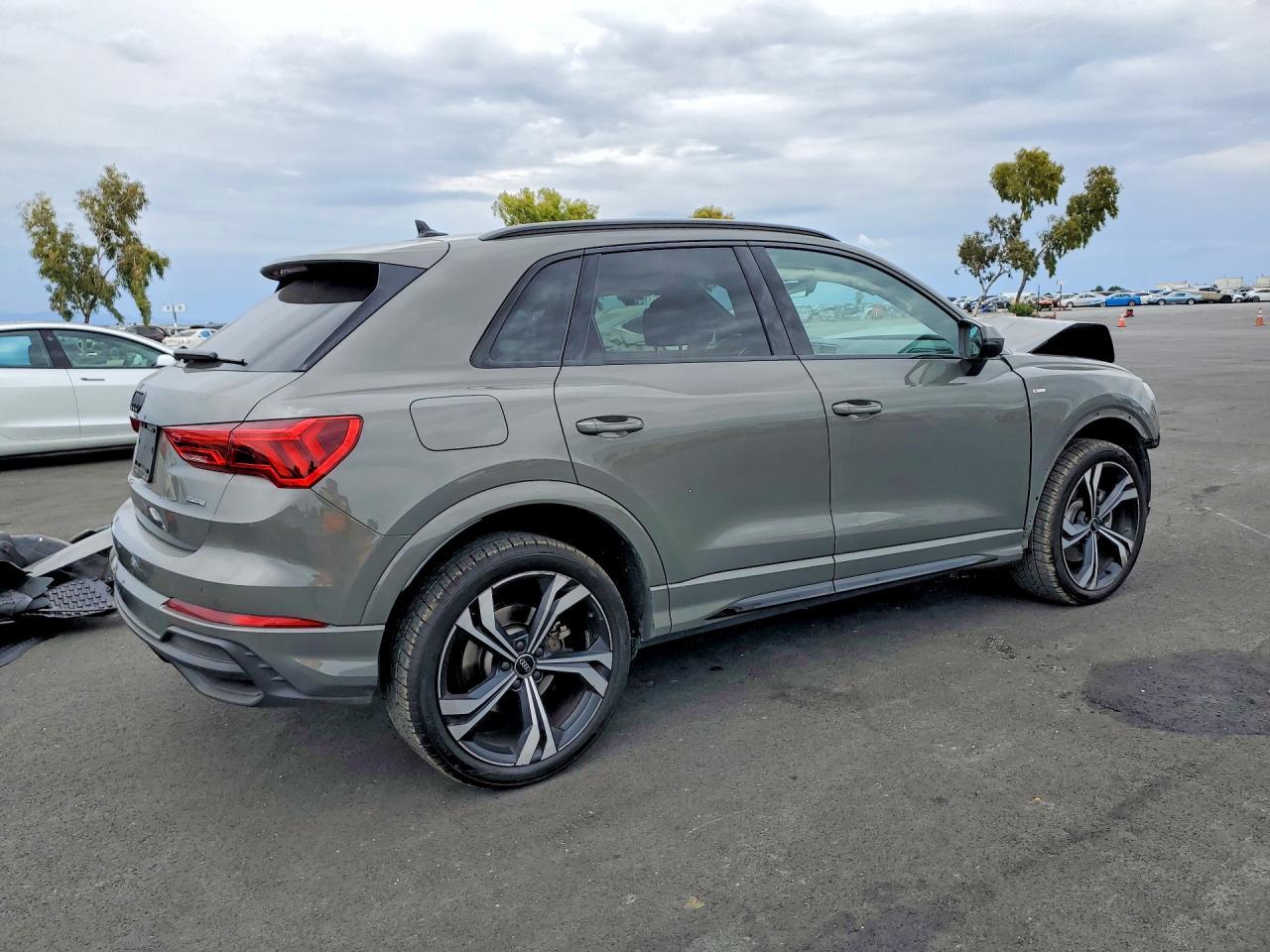 2024 Audi Q3 Premium Plus S Line 45 - Фото 3