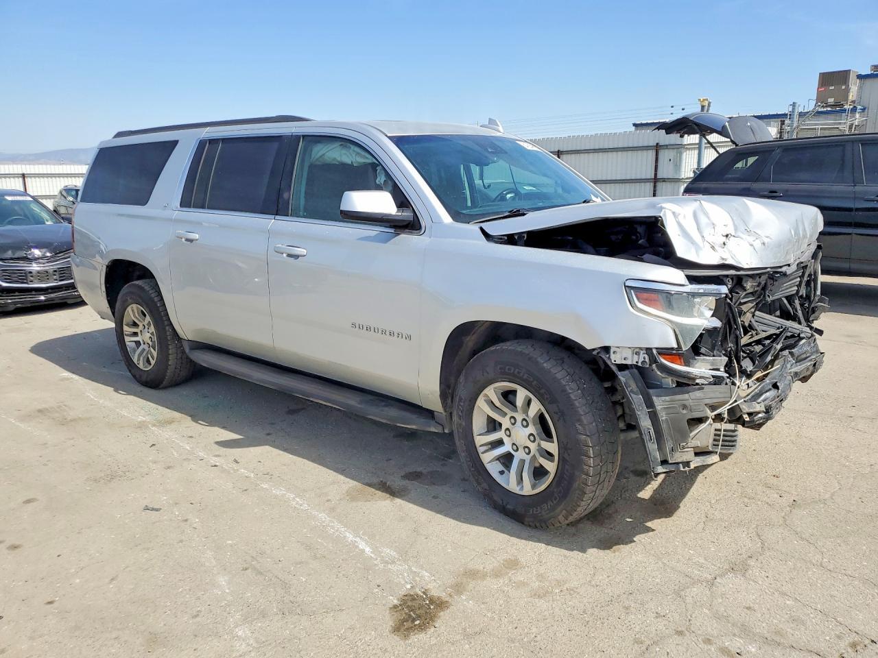 2020 Chevrolet Suburban K1500 Lt - Image 4