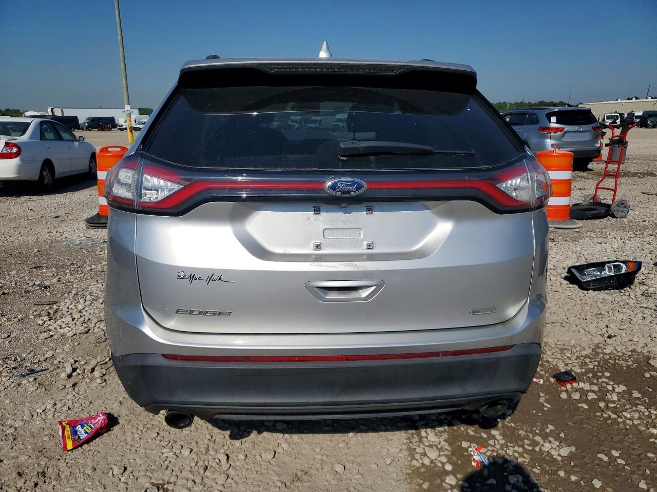 2017 Ford Edge Se - Image 6