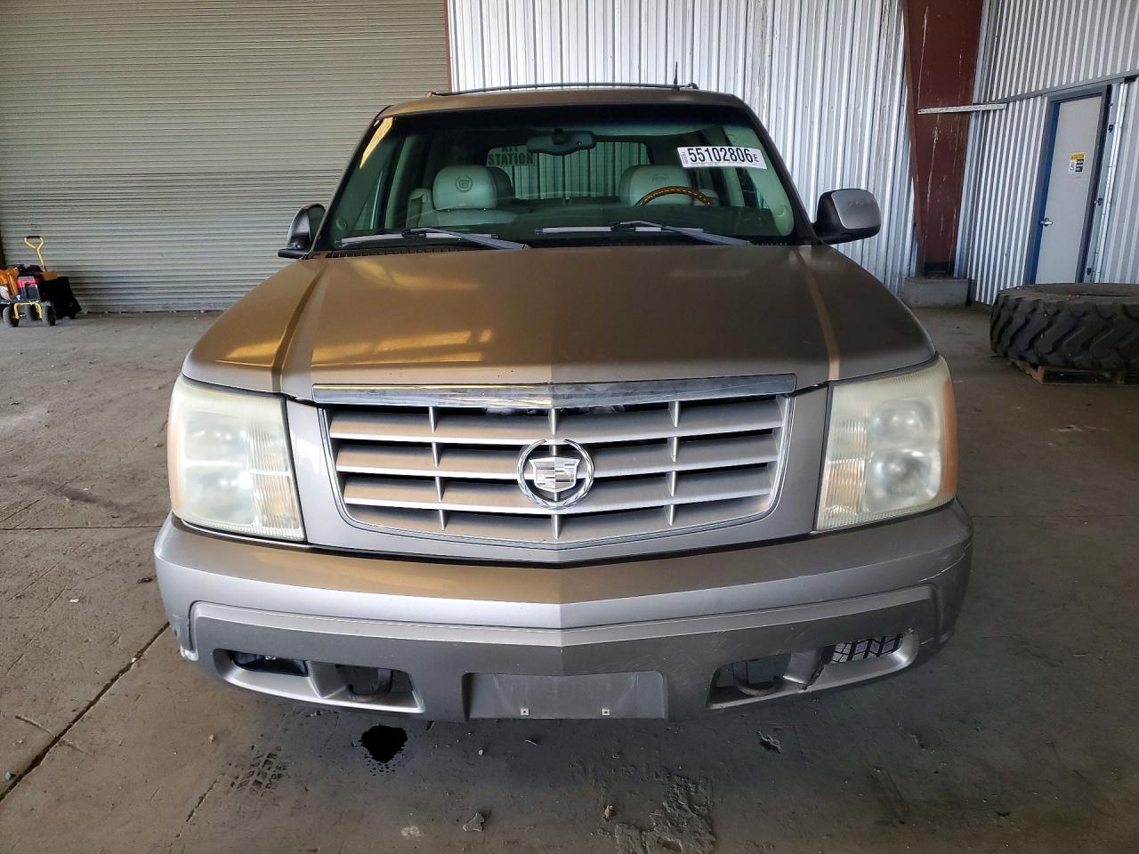 2002 Cadillac Escalade - Image 5