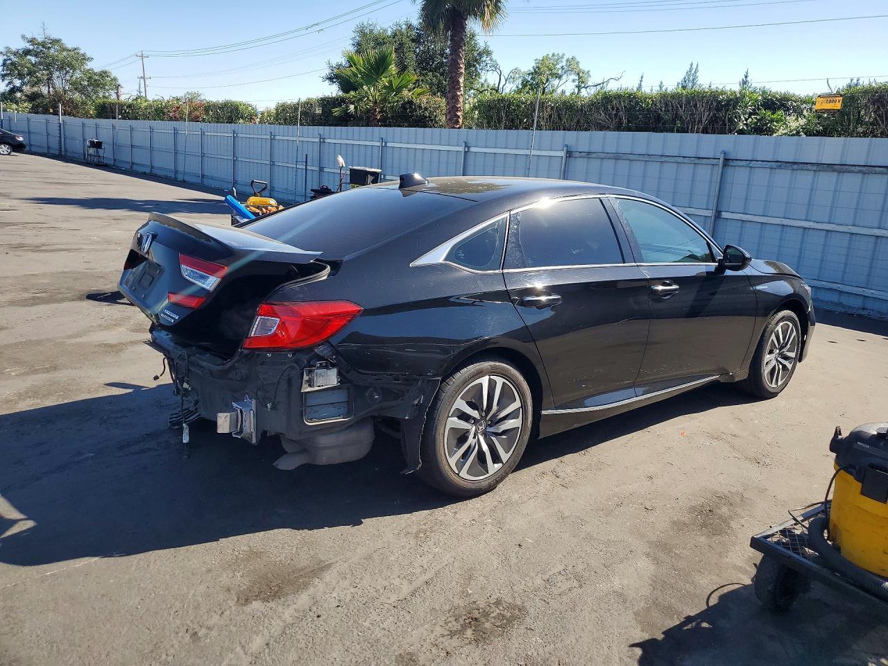 2020 Honda Accord Touring Hybrid - Фото 3