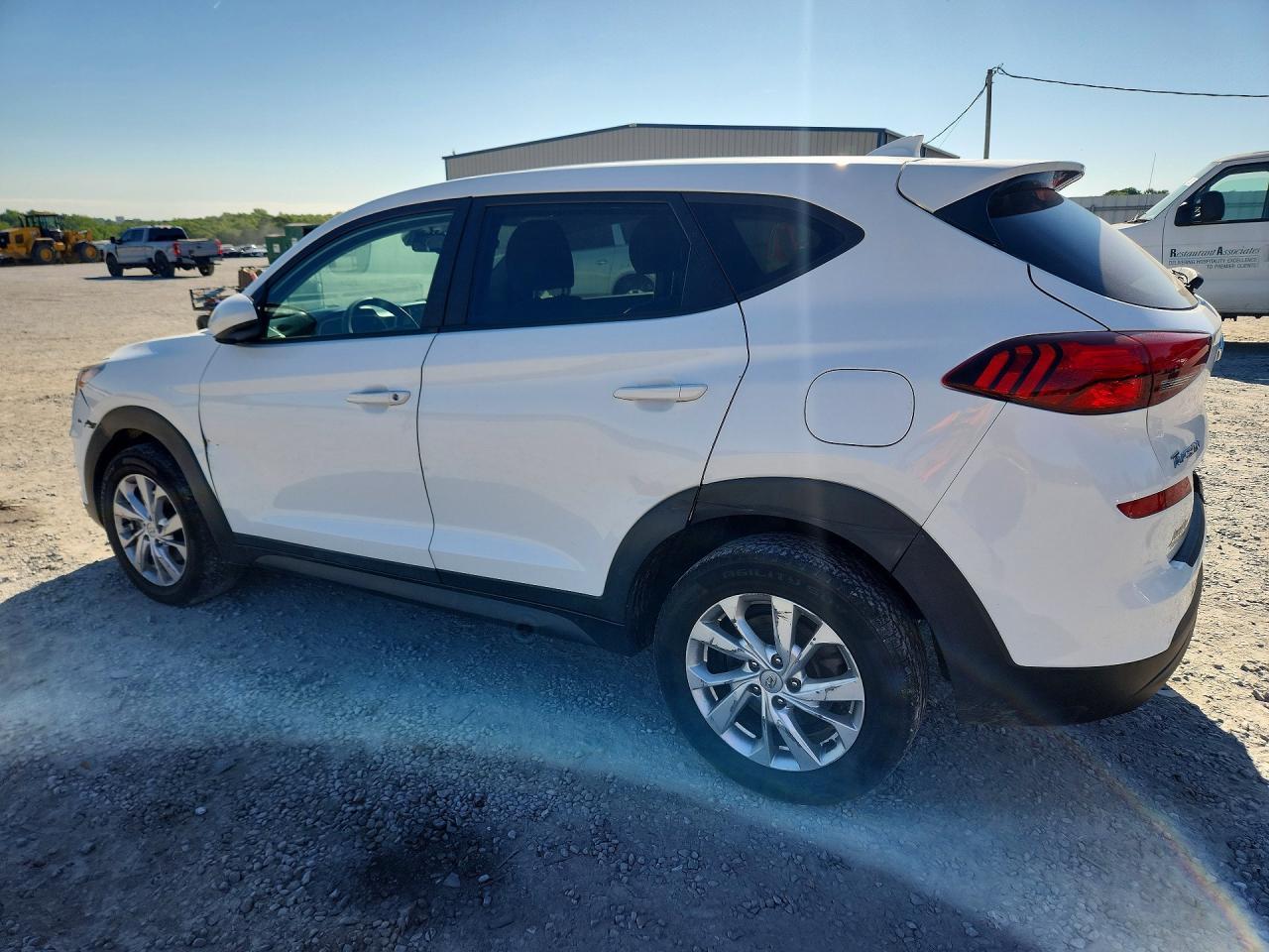 2020 Hyundai Tucson Se - Image 2