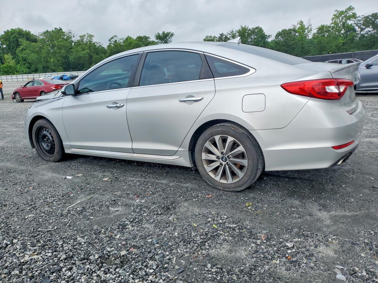 2015 Hyundai Sonata Sport - Фото 2