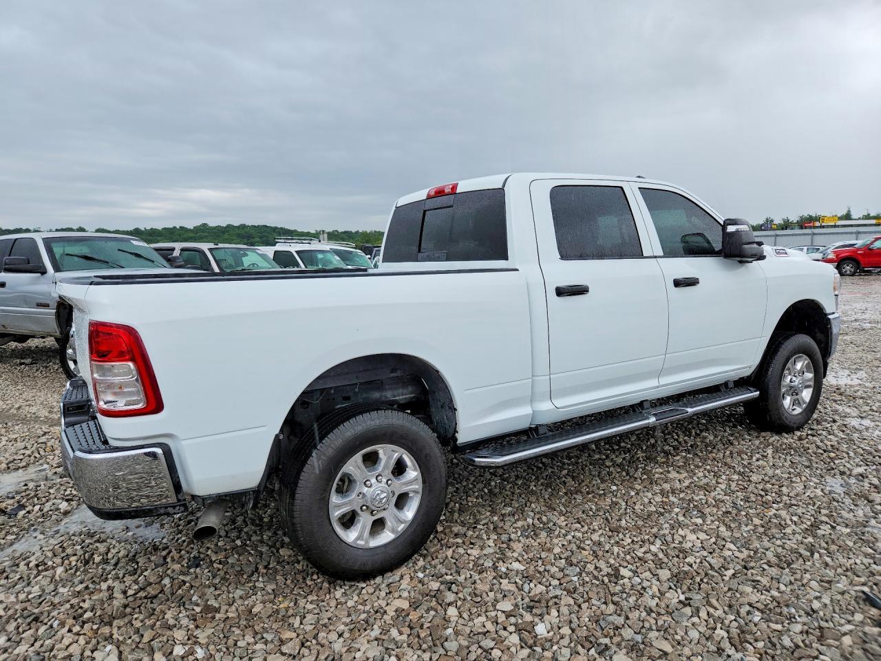 2024 Ram 2500 Tradesman - Фото 3