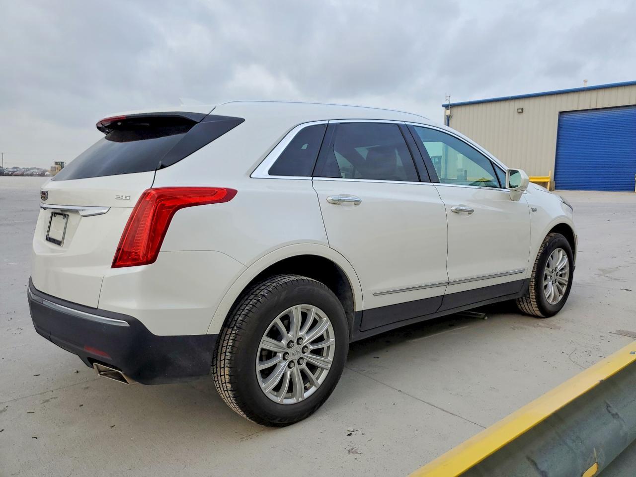 2018 Cadillac Xt5 - Image 3