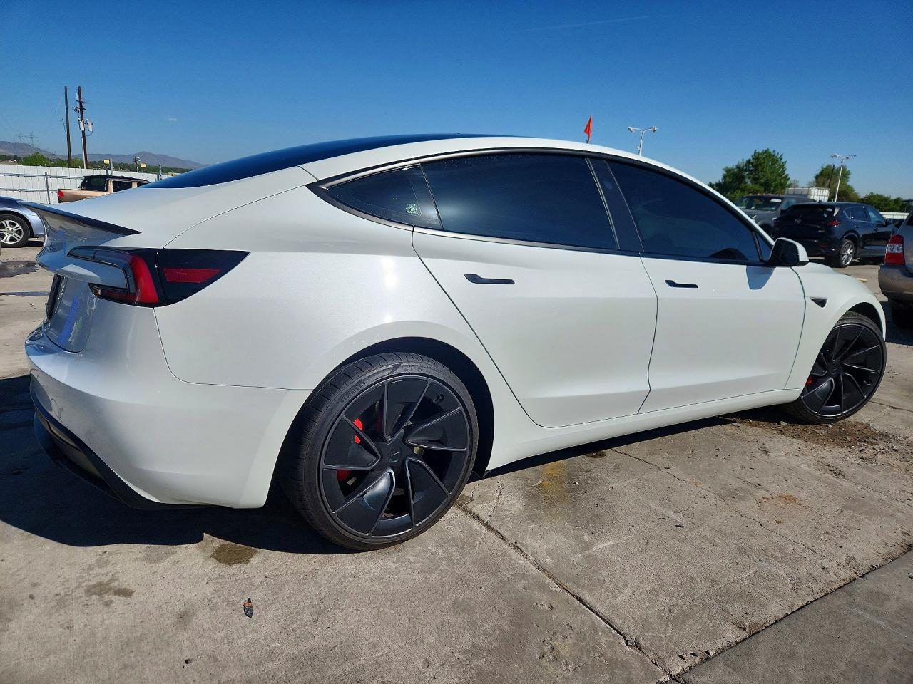 2025 Tesla Model 3 - Image 3