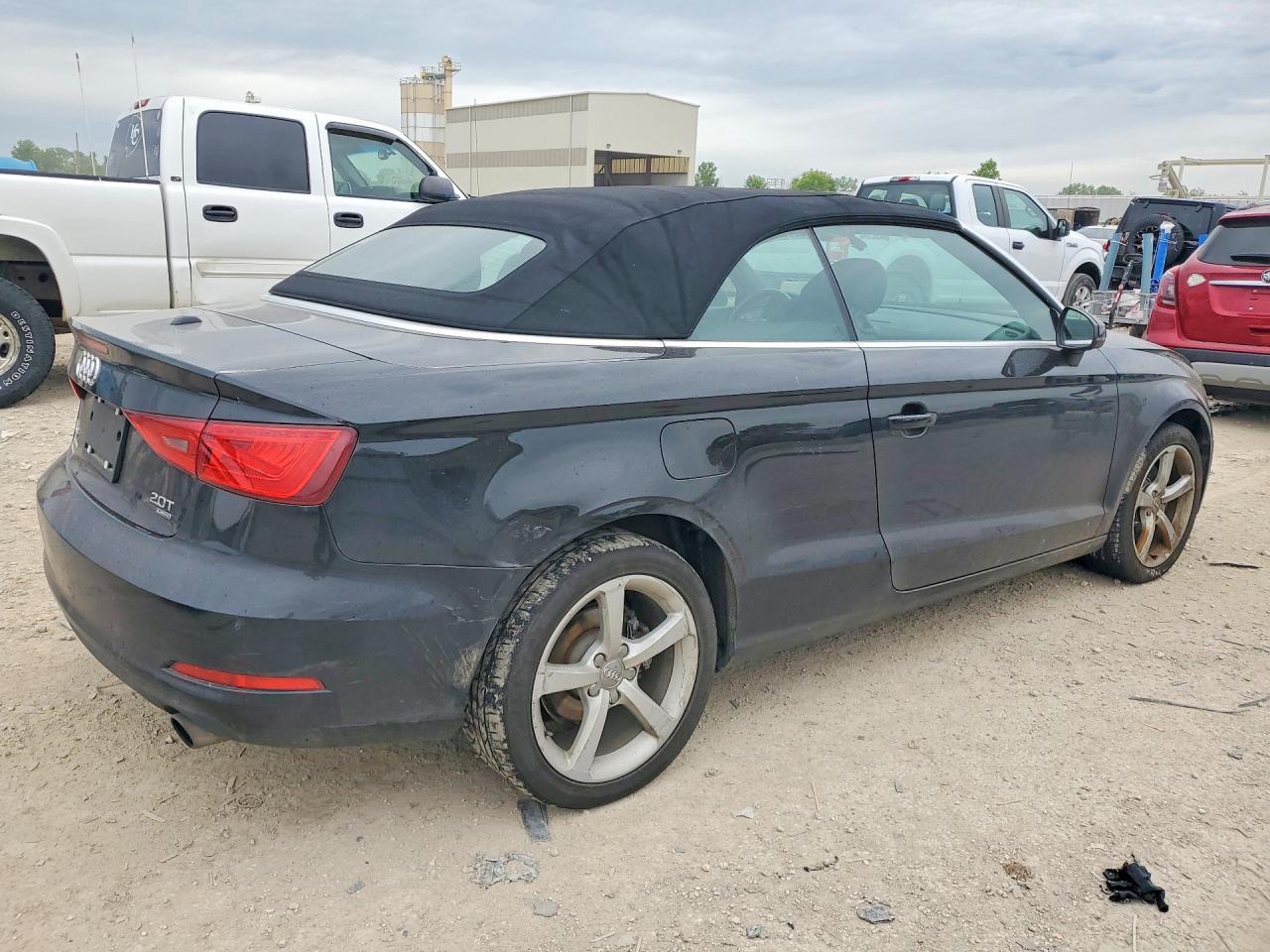 2015 Audi A3 Premium - Фото 3
